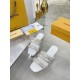 Slippers that give a cool impression 2022SS LOUIS VUITTON Louis Vuitton Slippers that give a cool impression 2022SS LOUIS VUITTON Louis Vuitton