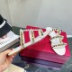 One piece of rivet slippers that are very active in the summer 2022SS VALENTINO Valentino One piece of rivet slippers that are very active in the summer 2022SS VALENTINO Valentino