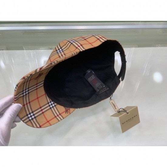 Burberry BURBERRY 2022SS Cap / Hat Popular with fashionable people Burberry BURBERRY 2022SS Cap / Hat Popular with fashionable people
