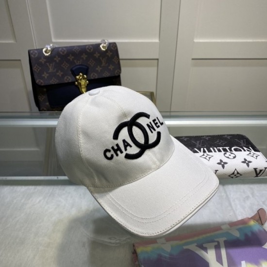 Chanel CHANEL 2022SS Cap / Hat Active in this spring / summer outfit Chanel CHANEL 2022SS Cap / Hat Active in this spring / summer outfit
