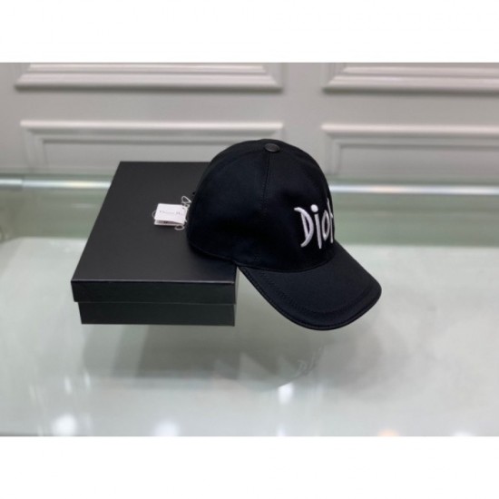 Dior DIOR 2022SS Cap / Hat A popular brand at a glance Dior DIOR 2022SS Cap / Hat A popular brand at a glance