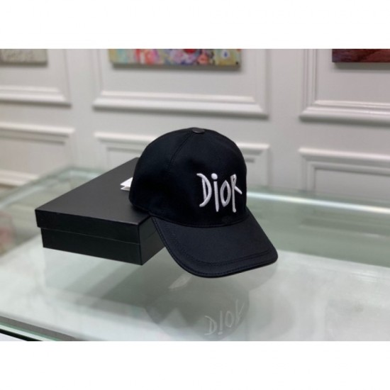 Dior DIOR 2022SS Cap / Hat A popular brand at a glance Dior DIOR 2022SS Cap / Hat A popular brand at a glance