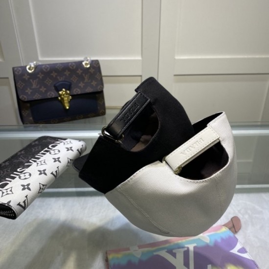 Prada PRADA 2022SS Cap / Hat Best item Prada PRADA 2022SS Cap / Hat Best item