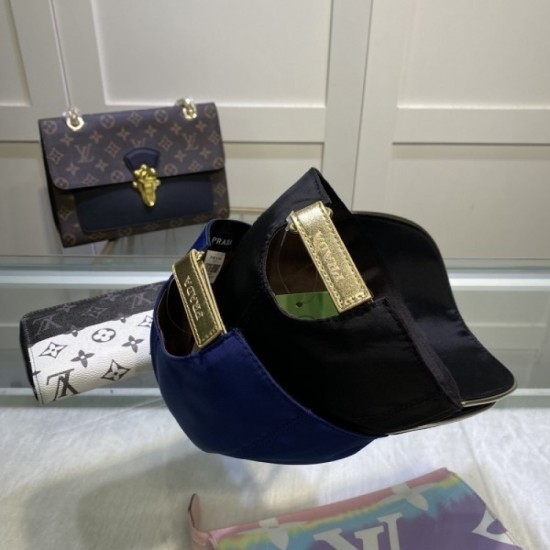 Prada PRADA 2022SS Cap / Hat Gives a soft impression Prada PRADA 2022SS Cap / Hat Gives a soft impression