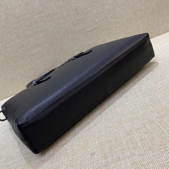 The cutting edge of fashion! Briefcase 2022SS ARMANI Armani The cutting edge of fashion! Briefcase 2022SS ARMANI Armani