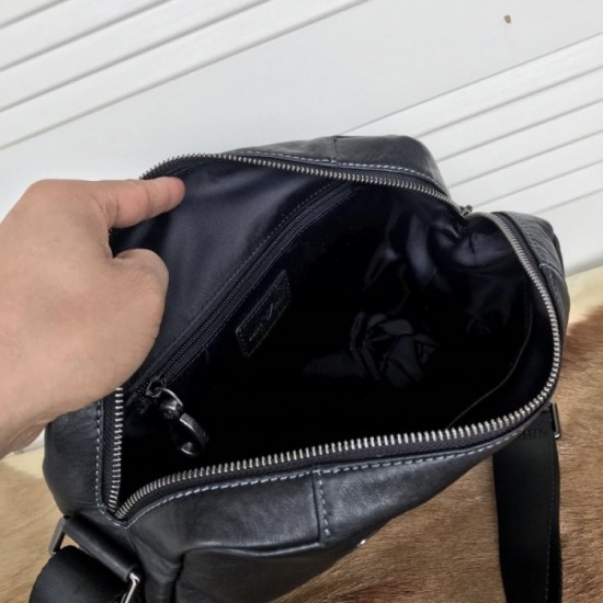 Sale shoulder bag 2022SS ARMANI Armani at an attractive price Sale shoulder bag 2022SS ARMANI Armani at an attractive price