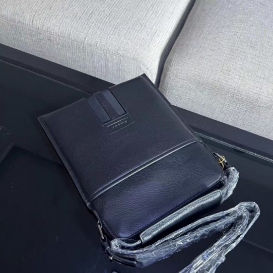 2022SS Men's Shoulder Bag Recommended for a wide range of people BALLY Bally 2022SS Men's Shoulder Bag Recommended for a wide range of people BALLY Bally