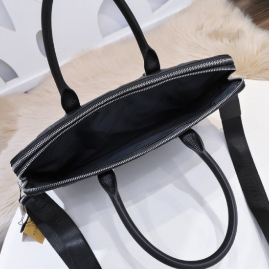 2022SS Men's Briefcase Adult-like atmosphere BURBERRY Burberry 2022SS Men's Briefcase Adult-like atmosphere BURBERRY Burberry