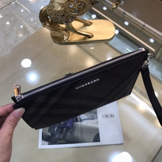 2022SS Men's Clutch Bag Unique Design BURBERRY Burberry 2022SS Men's Clutch Bag Unique Design BURBERRY Burberry