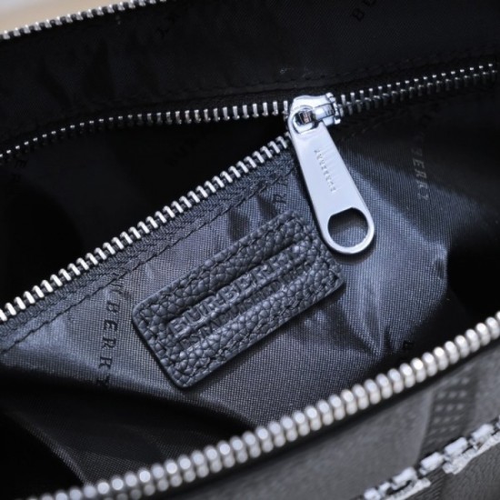 2022SS Men's clutch bag Popular item BURBERRY Burberry 2022SS Men's clutch bag Popular item BURBERRY Burberry