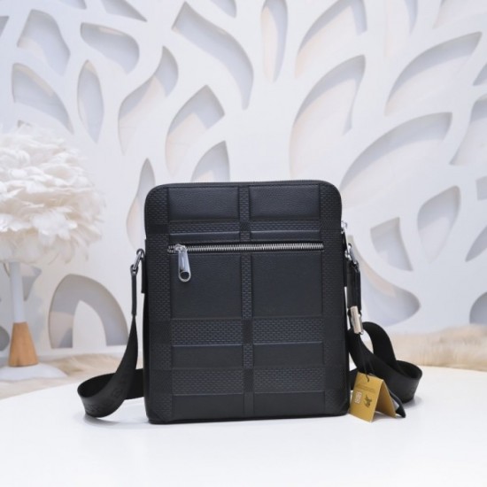 2022SS Men's Shoulder Bag Recommended Cody BURBERRY Burberry 2022SS Men's Shoulder Bag Recommended Cody BURBERRY Burberry