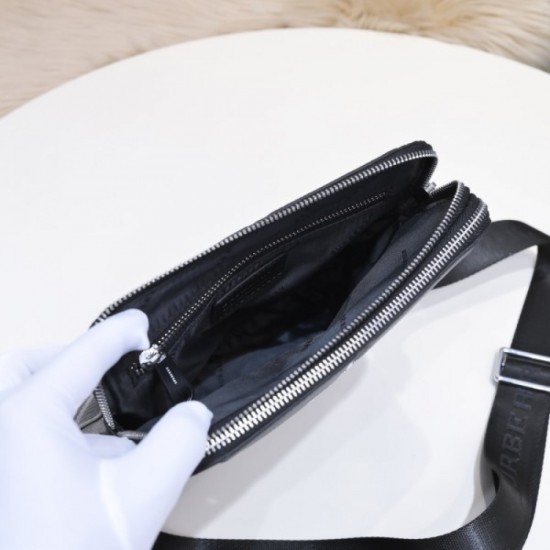 2022SS Men's Shoulder Bag Recommended Cody BURBERRY Burberry 2022SS Men's Shoulder Bag Recommended Cody BURBERRY Burberry