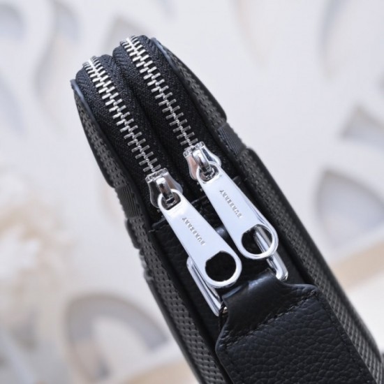 2022SS Men's Shoulder Bag Recommended Cody BURBERRY Burberry 2022SS Men's Shoulder Bag Recommended Cody BURBERRY Burberry
