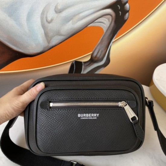 2022SS Men's shoulder bag BURBERRY which becomes mainstream 2022SS Men's shoulder bag BURBERRY which becomes mainstream