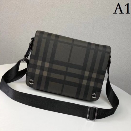 2022SS Men's Shoulder Bag Light impression in summer BURBERRY Burberry 2022SS Men's Shoulder Bag Light impression in summer BURBERRY Burberry