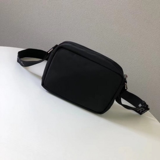 2022SS Men's Shoulder Bag Attractive Point BURBERRY Burberry 2022SS Men's Shoulder Bag Attractive Point BURBERRY Burberry