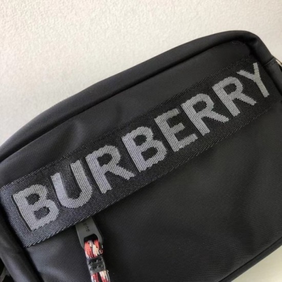 2022SS Men's Shoulder Bag Attractive Point BURBERRY Burberry 2022SS Men's Shoulder Bag Attractive Point BURBERRY Burberry
