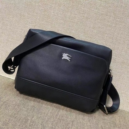 New Masterpiece Shoulder Bag 2022SS BURBERRY Burberry New Masterpiece Shoulder Bag 2022SS BURBERRY Burberry