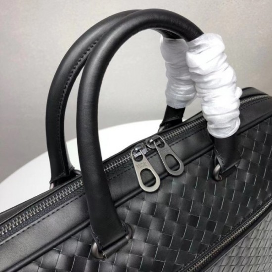2022SS Men's Briefcase BOTTEGA VENETA with a sense of omission 2022SS Men's Briefcase BOTTEGA VENETA with a sense of omission
