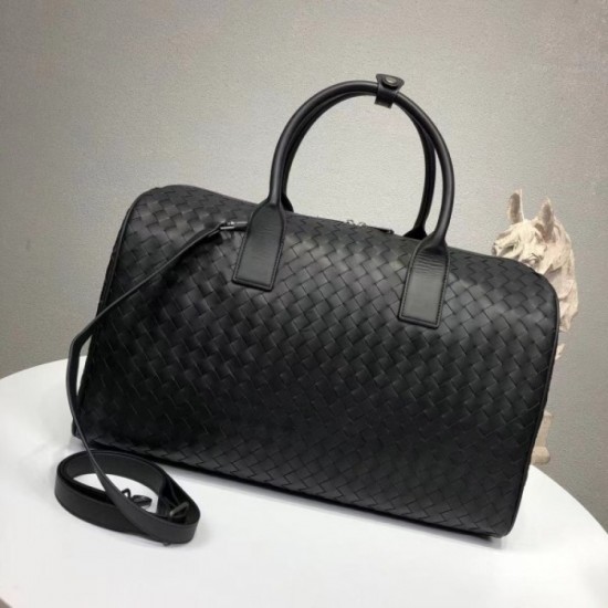 2022SS Travel bag BOTTEGA VENETA to liven up the summer mood 2022SS Travel bag BOTTEGA VENETA to liven up the summer mood
