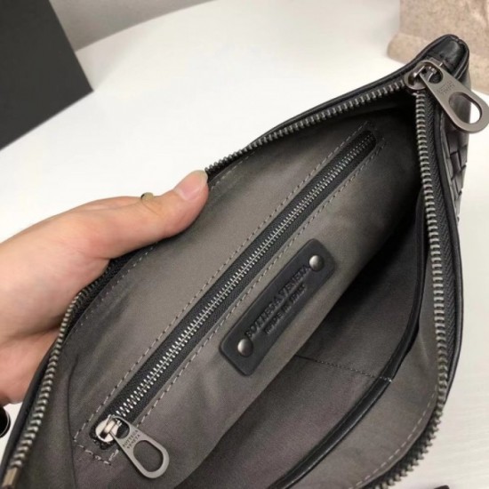 2022SS Men's Clutch Bag Spring / Summer Limited Classic BOTTEGA VENETA 2022SS Men's Clutch Bag Spring / Summer Limited Classic BOTTEGA VENETA