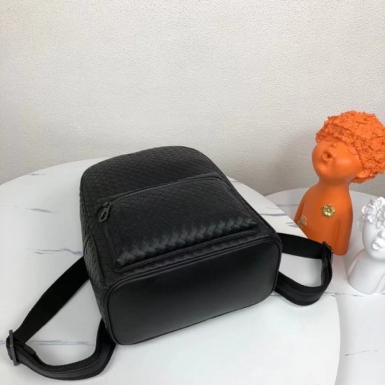 2022SS Men's backpacks continue to grow in popularity! BOTTEGA VENETA 2022SS Men's backpacks continue to grow in popularity! BOTTEGA VENETA