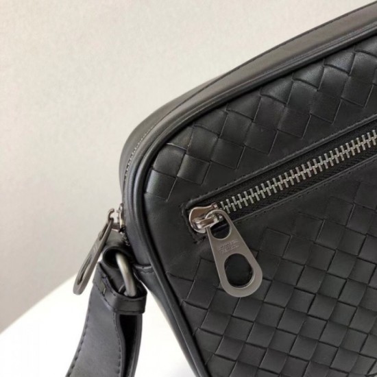 2022SS Men's Shoulder Bag Keep an eye on BOTTEGA VENETA 2022SS Men's Shoulder Bag Keep an eye on BOTTEGA VENETA