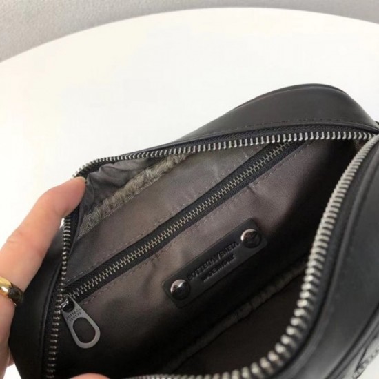 2022SS Men's Shoulder Bag Keep an eye on BOTTEGA VENETA 2022SS Men's Shoulder Bag Keep an eye on BOTTEGA VENETA
