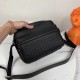 2022SS Men's Shoulder Bag Classic Design BOTTEGA VENETA 2022SS Men's Shoulder Bag Classic Design BOTTEGA VENETA