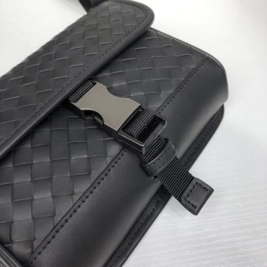 2022SS Men's Shoulder Bag Excellent comfort BOTTEGA VENETA 2022SS Men's Shoulder Bag Excellent comfort BOTTEGA VENETA