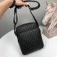 2022SS Men's Shoulder Bag Luxury UP! BOTTEGA VENETA 2022SS Men's Shoulder Bag Luxury UP! BOTTEGA VENETA