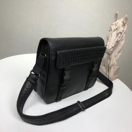 2022SS Men's Shoulder Bag Good Impression 120% BOTTEGA VENETA 2022SS Men's Shoulder Bag Good Impression 120% BOTTEGA VENETA