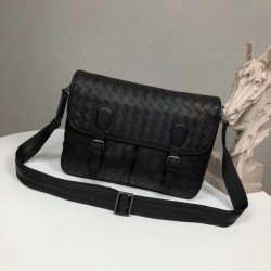 2022SS Men's Shoulder Bag Limited number BOTTEGA VENETA