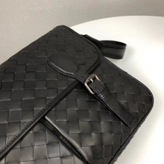 2022SS Men's Shoulder Bag Limited number BOTTEGA VENETA 2022SS Men's Shoulder Bag Limited number BOTTEGA VENETA