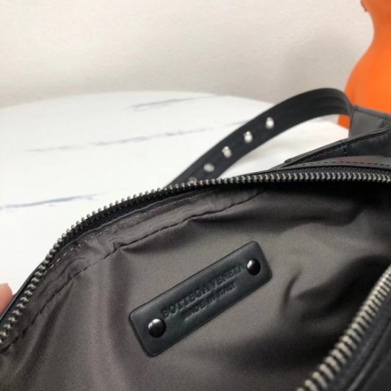 2022SS Men's Waist Bag Sale Price BOTTEGA VENETA 2022SS Men's Waist Bag Sale Price BOTTEGA VENETA