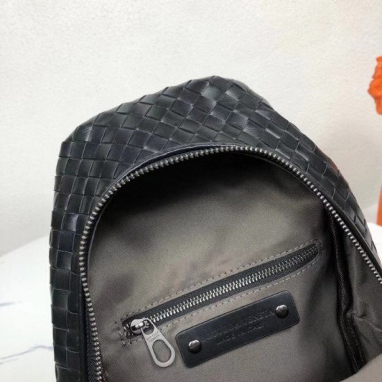 2022SS Men's Chest Bag Frontline New BOTTEGA VENETA 2022SS Men's Chest Bag Frontline New BOTTEGA VENETA