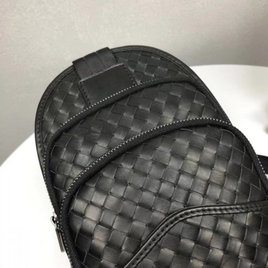 2022SS Men's Chest Bag Cheapest Challenge! BOTTEGA VENETA 2022SS Men's Chest Bag Cheapest Challenge! BOTTEGA VENETA