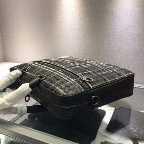 Sold Out Required Briefcase 2022SS BOTTEGA VENETA Bottega Veneta Sold Out Required Briefcase 2022SS BOTTEGA VENETA Bottega Veneta