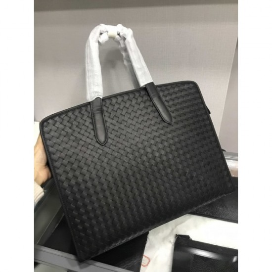 Not in Japan Briefcase 2022SS BOTTEGA VENETA Bottega Veneta Not in Japan Briefcase 2022SS BOTTEGA VENETA Bottega Veneta