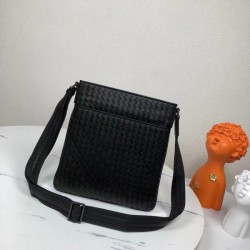 This summer's popular shoulder bag 2022SS BOTTEGA VENETA Bottega Veneta
