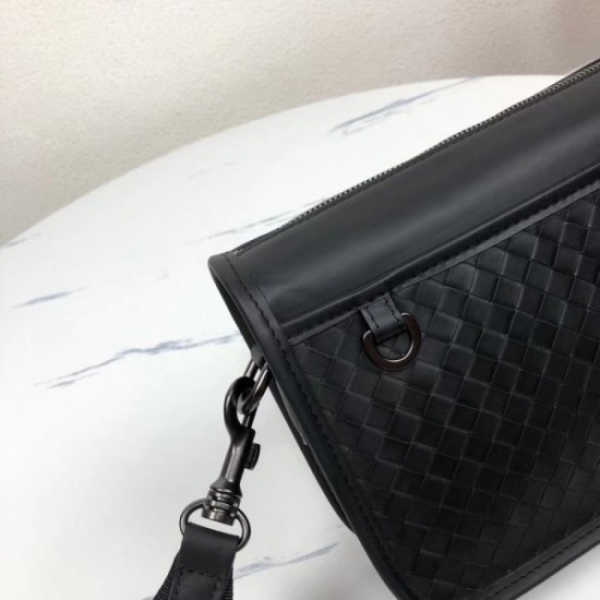 This year's most popular shoulder bag 2022SS BOTTEGA VENETA Bottega Veneta This year's most popular shoulder bag 2022SS BOTTEGA VENETA Bottega Veneta