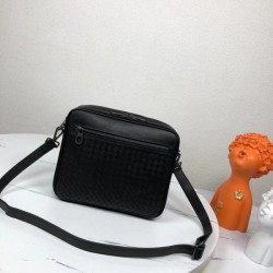 This season's new product Shoulder bag 2022SS BOTTEGA VENETA Bottega Veneta