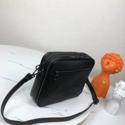 This season's new product Shoulder bag 2022SS BOTTEGA VENETA Bottega Veneta