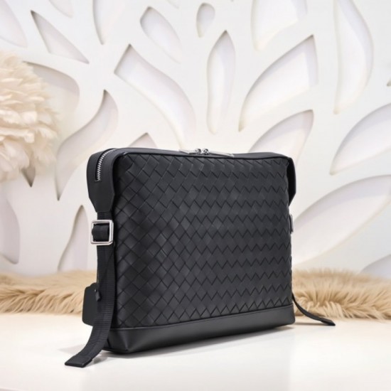 Overseas popular clutch bag 2022SS BOTTEGA VENETA Bottega Veneta Overseas popular clutch bag 2022SS BOTTEGA VENETA Bottega Veneta