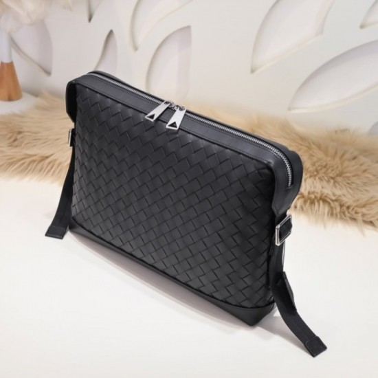 Overseas popular clutch bag 2022SS BOTTEGA VENETA Bottega Veneta Overseas popular clutch bag 2022SS BOTTEGA VENETA Bottega Veneta