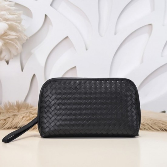 Adult charm clutch bag 2022SS BOTTEGA VENETA Adult charm clutch bag 2022SS BOTTEGA VENETA