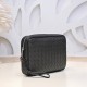This summer's big favorite clutch bag 2022SS BOTTEGA VENETA This summer's big favorite clutch bag 2022SS BOTTEGA VENETA