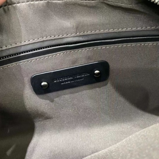 Welcome this season Clutch bag 2022SS BOTTEGA VENETA Bottega Veneta Welcome this season Clutch bag 2022SS BOTTEGA VENETA Bottega Veneta