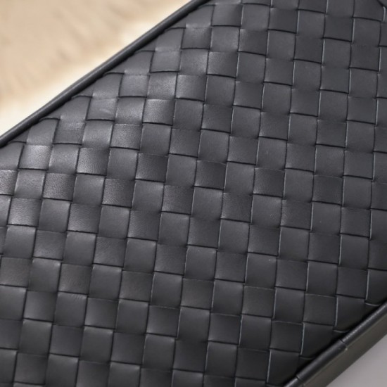 This year's popular waist bag 202SS BOTTEGA VENETA Bottega Veneta This year's popular waist bag 202SS BOTTEGA VENETA Bottega Veneta