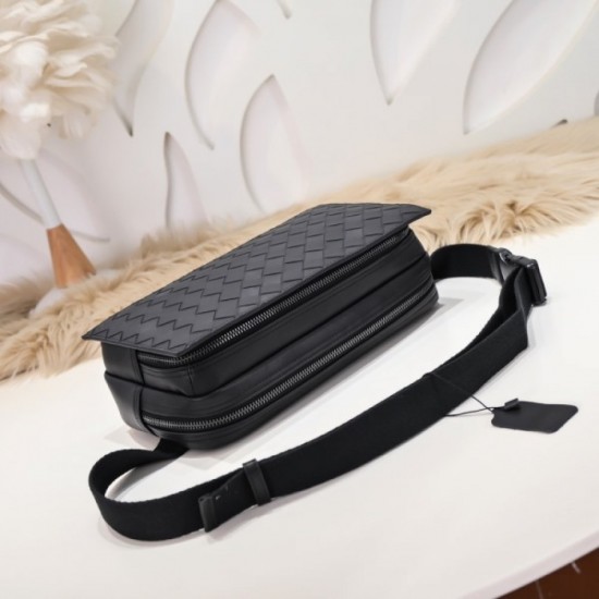 Front line new waist bag 202SS BOTTEGA VENETA Bottega Veneta Front line new waist bag 202SS BOTTEGA VENETA Bottega Veneta